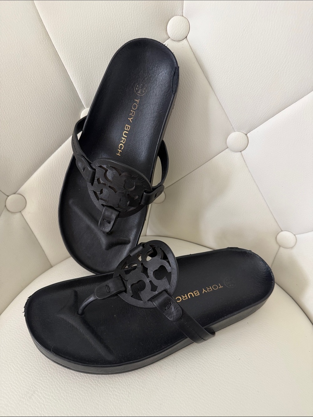 Tory Burch Miller Cloud Sandals Black Leather Logo Thong Sandals - Picture 8 of 14